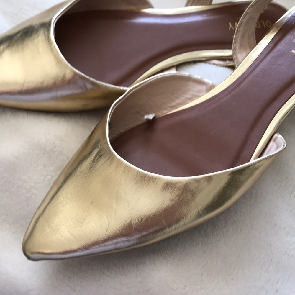 Gold pointy toe flats